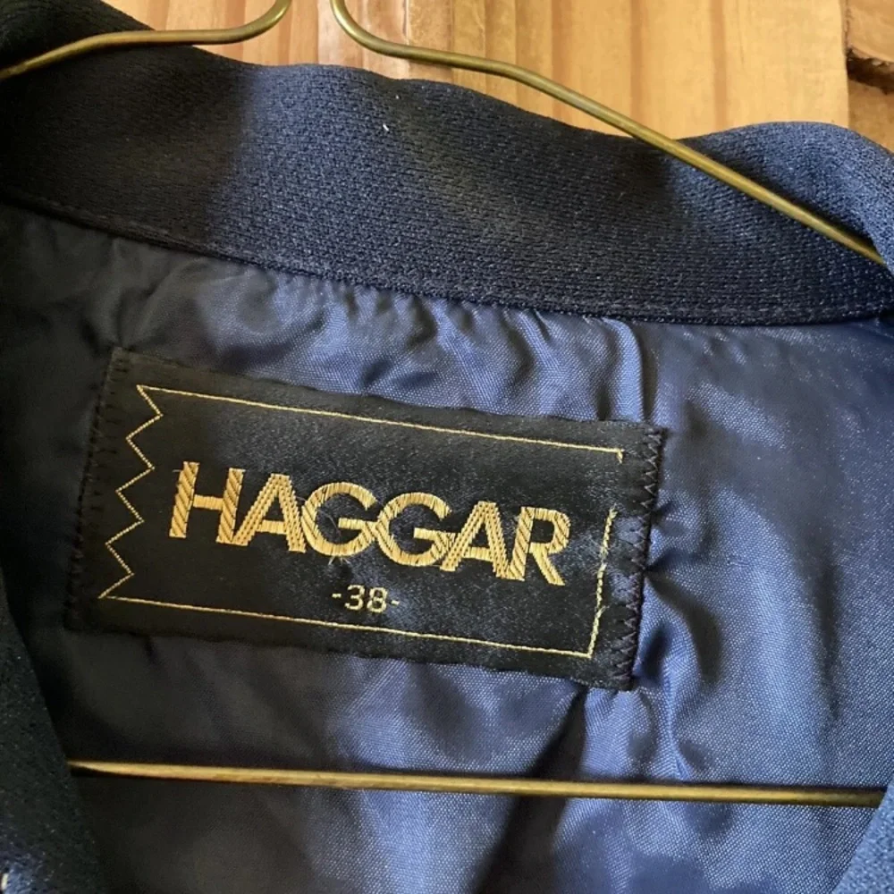 Haggar Navy Blue shirt with Contrast Stitching